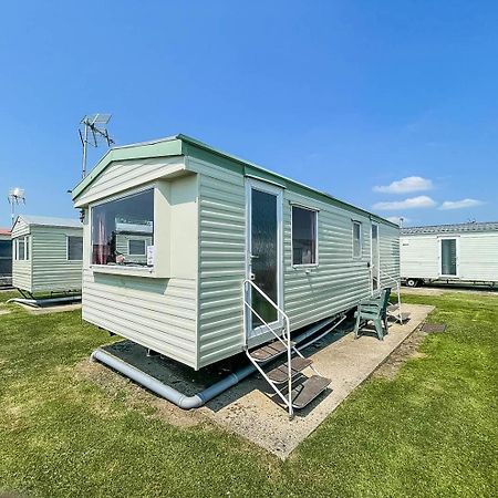 מלון קלקטון און סי 6 Berth Caravan For Hire At Martello Beach Holiday Park In Essex Ref 29017Y מראה חיצוני תמונה